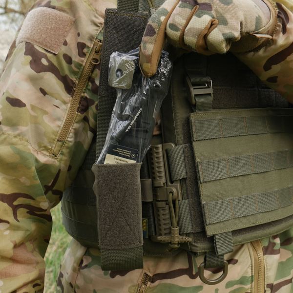 Відкритий підсумок хакі під турнікет з кріпленнями для ножиць та маркера KBRG-2202-6350-00 фото